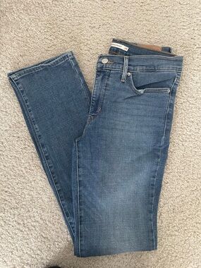 Men’s Levi’s Shaping Straight Jeans